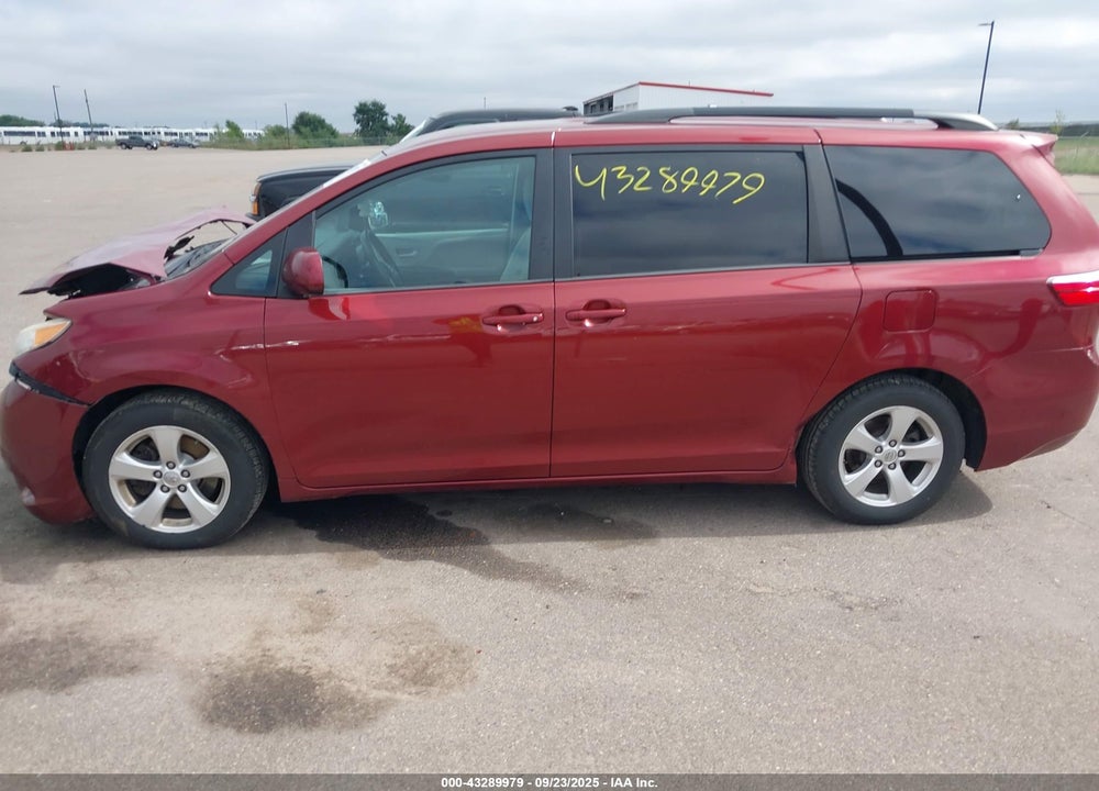 2016 TOYOTA SIENNA LE 8 PASSENGER VIN: 5TDKK3DC9GS728500