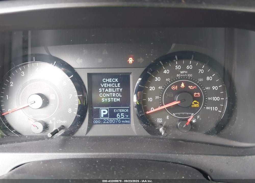 2016 TOYOTA SIENNA LE 8 PASSENGER VIN: 5TDKK3DC9GS728500