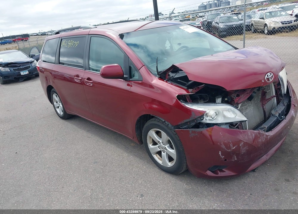 2016 TOYOTA SIENNA LE 8 PASSENGER VIN: 5TDKK3DC9GS728500