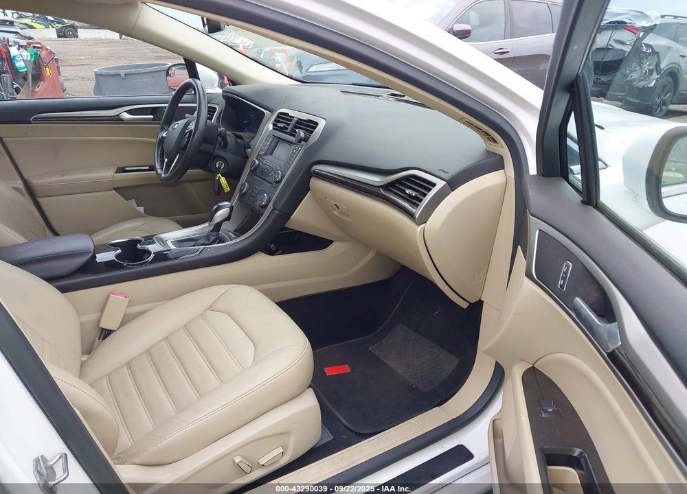 2014 FORD FUSION SE VIN: 3FA6P0HD5ER310493