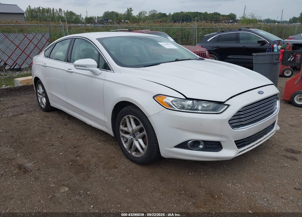 2014 FORD FUSION SE VIN: 3FA6P0HD5ER310493