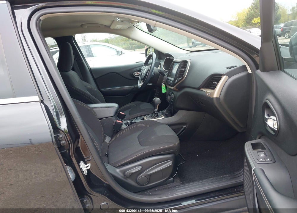 2015 JEEP CHEROKEE VIN: 1C4PJMCS4FW789467