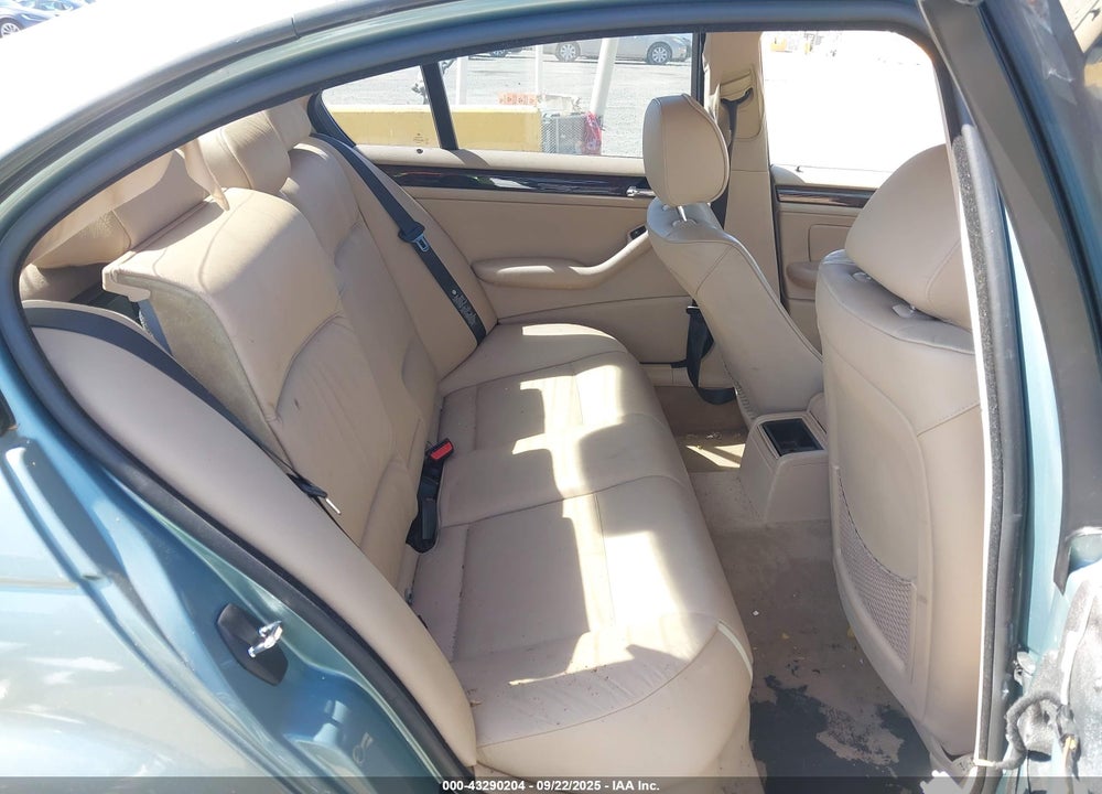 2004 BMW 325I VIN: WBAAZ33484KP87510