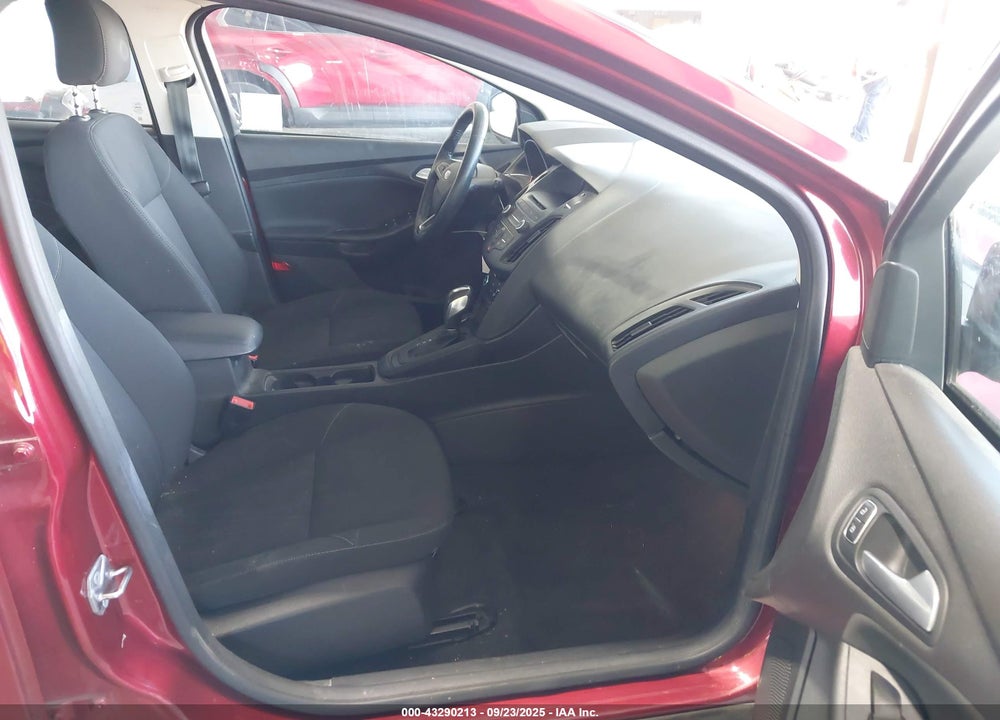 2015 FORD FOCUS VIN: 1FADP3K22FL368870