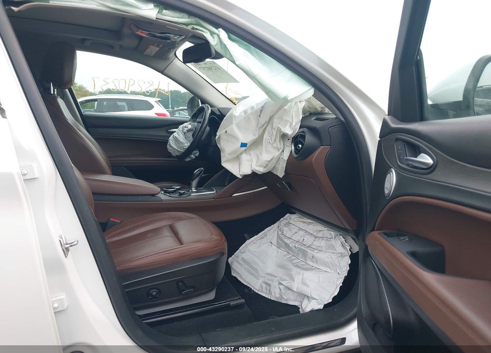 2018 ALFA ROMEO STELVIO TI AWD VIN: ZASFAKBN1J7B83520