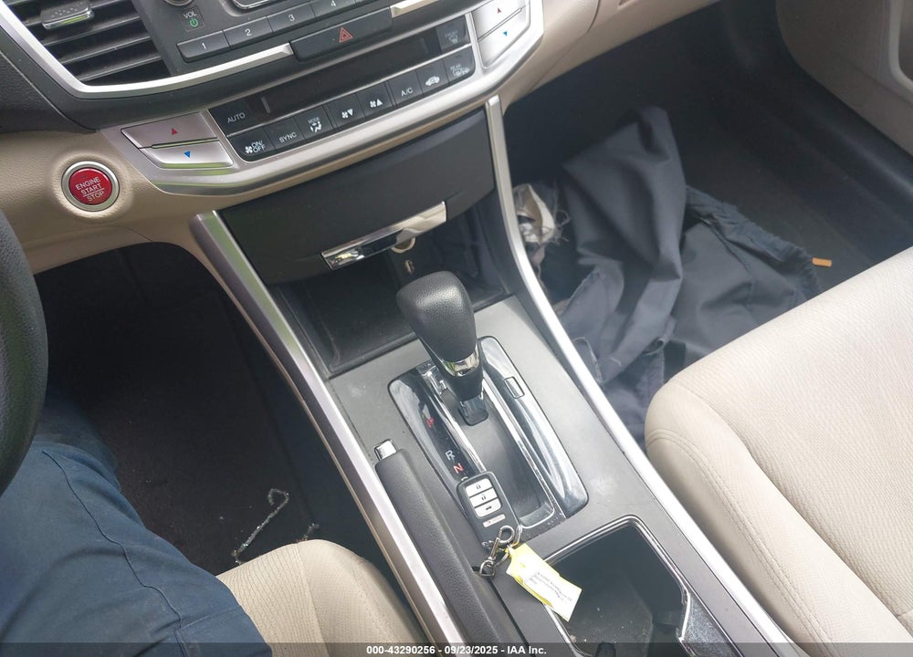 2015 HONDA ACCORD EX VIN: 1HGCR2F71FA210453