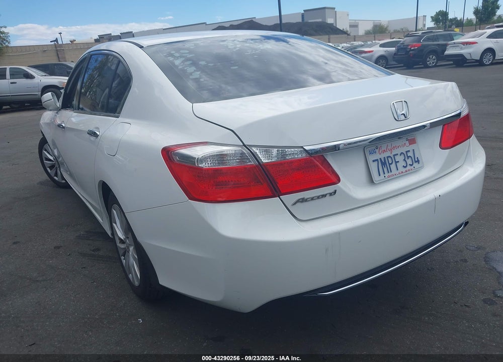 2015 HONDA ACCORD EX VIN: 1HGCR2F71FA210453