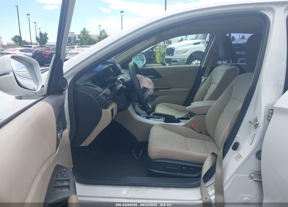 2015 HONDA ACCORD EX VIN: 1HGCR2F71FA210453
