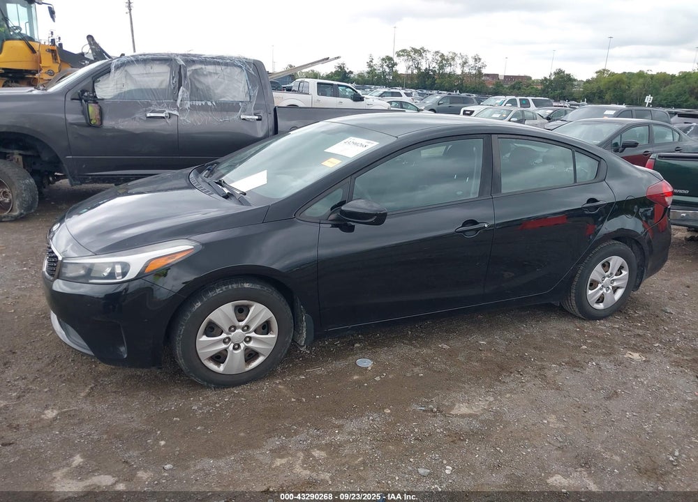 2017 KIA FORTE VIN: 3KPFK4A77HE078785