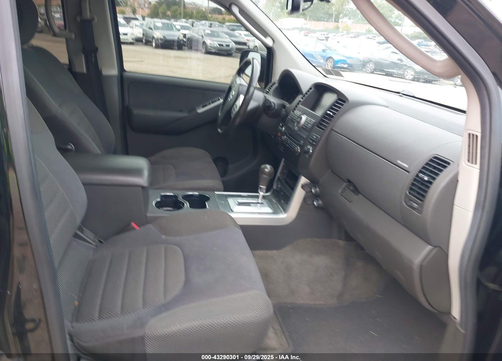 2011 NISSAN PATHFINDER SV VIN: 5N1AR1NB5BC631334