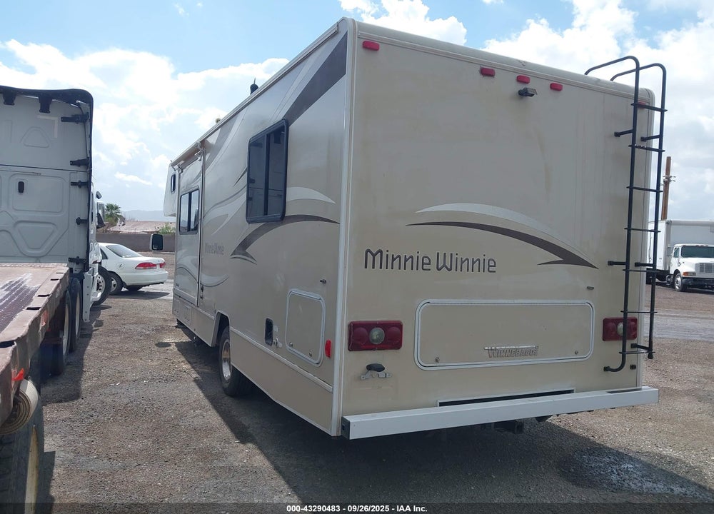 2015 WINNEBAGO MINNIE WINNIE VIN: 1FDXE4FS7EDB09647