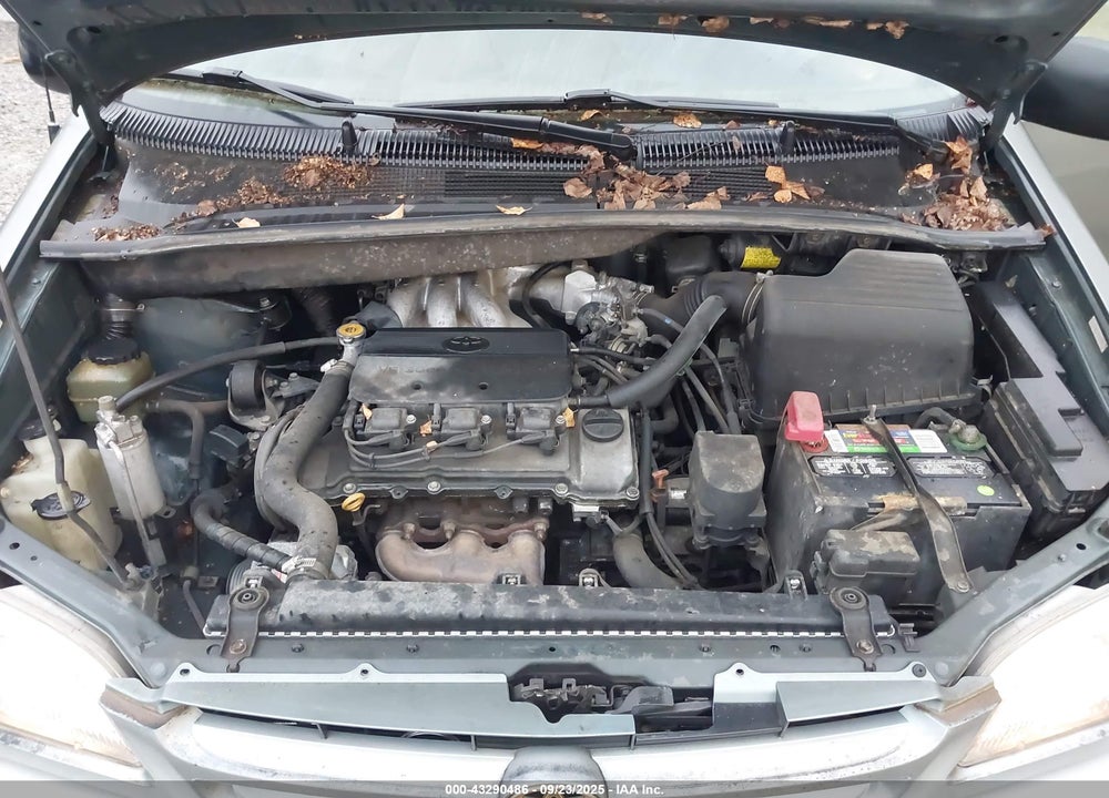 1999 TOYOTA SIENNA XLE VIN: 4T3ZF13C5XU143470