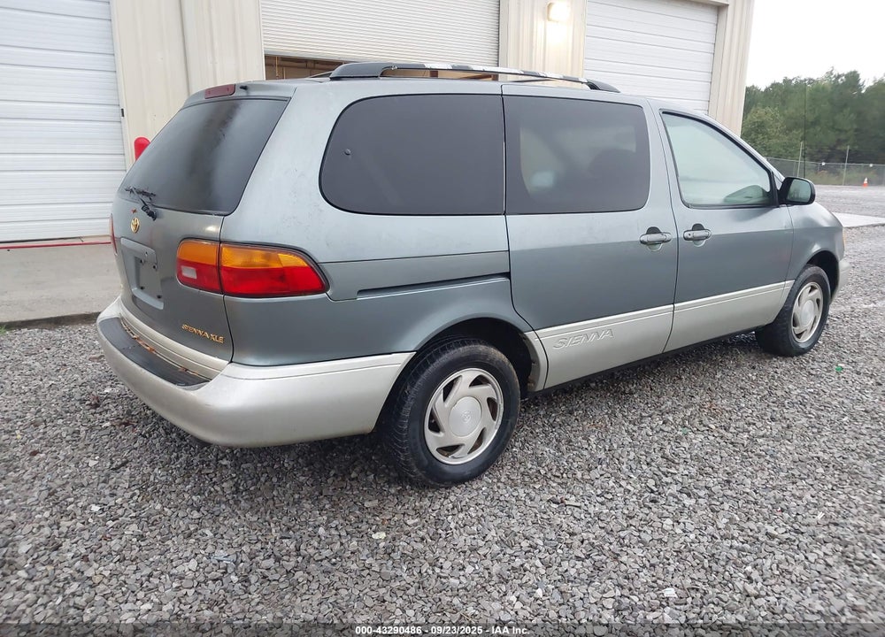 1999 TOYOTA SIENNA XLE VIN: 4T3ZF13C5XU143470