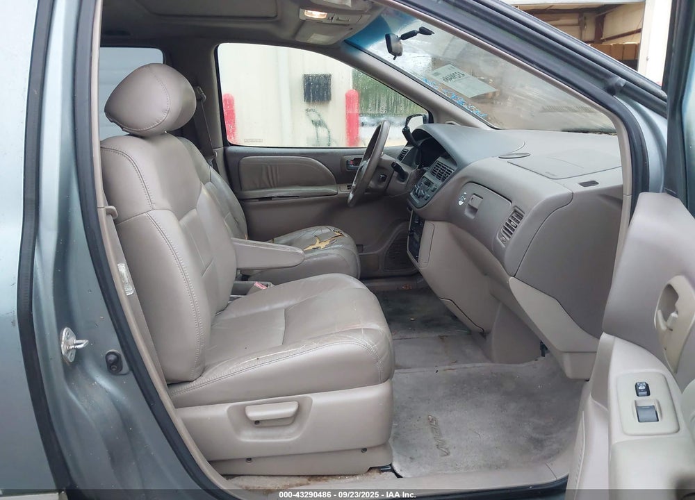 1999 TOYOTA SIENNA XLE VIN: 4T3ZF13C5XU143470