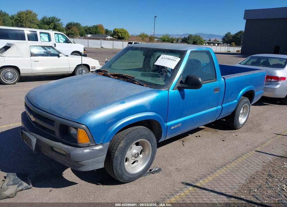 1995 CHEVROLET S TRUCK S10 VIN: 1GCCS1443SK108260