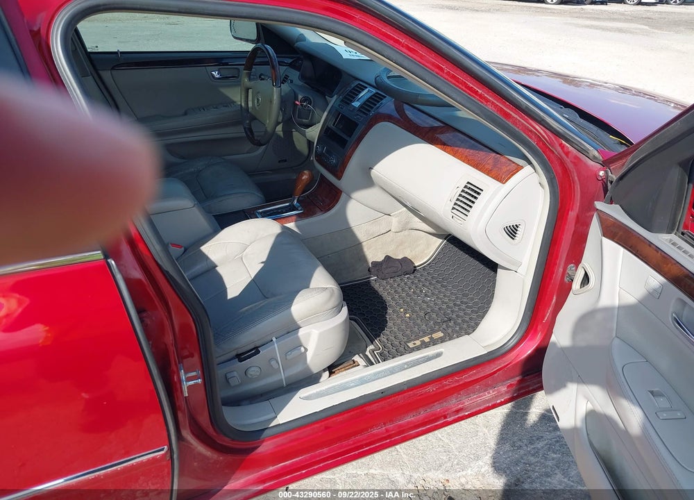 2008 CADILLAC DTS 1SD VIN: 1G6KD57Y68U170988