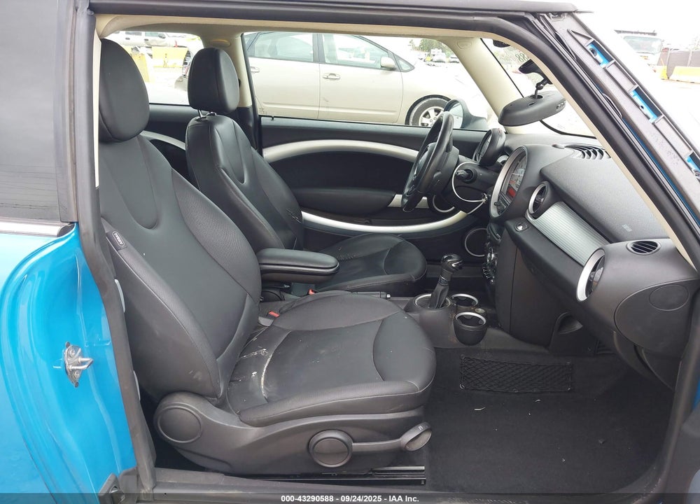 2014 MINI CLUBMAN COOPER VIN: WMWZF3C51ET492751