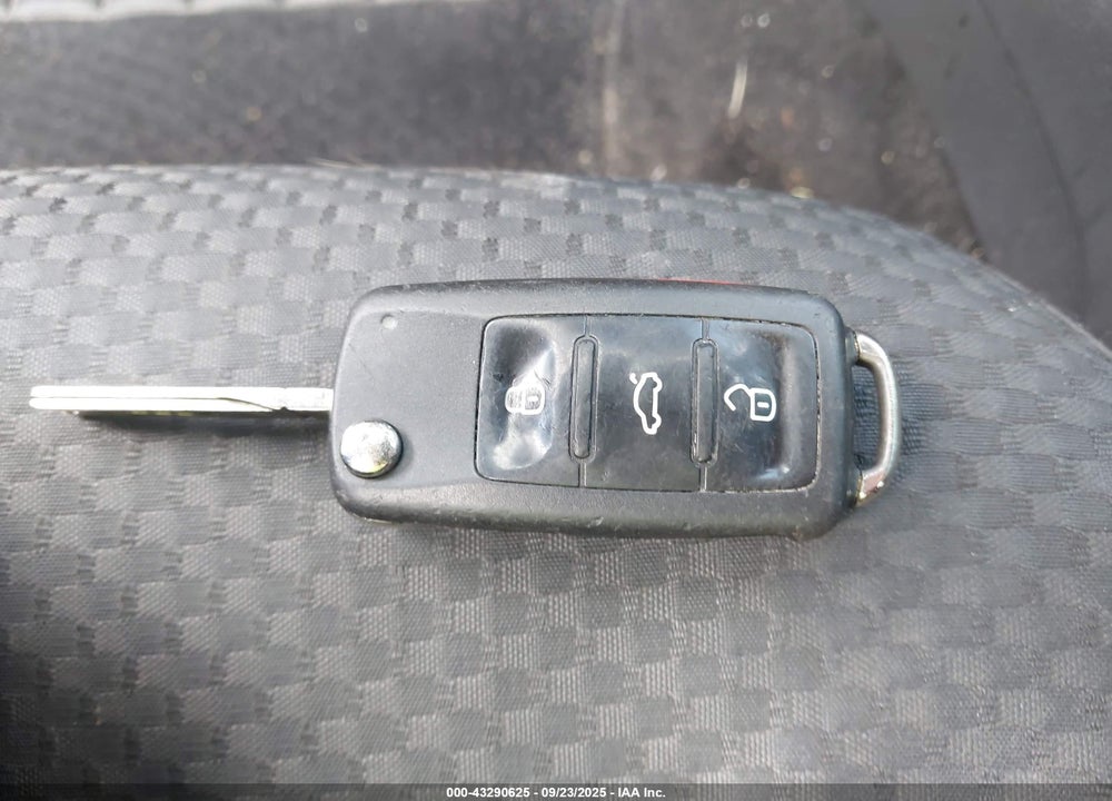 2012 VOLKSWAGEN JETTA VIN: 3VW2K7AJ9CM331919