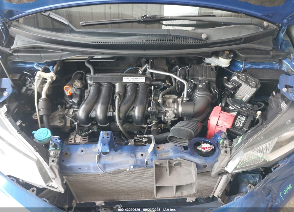 2015 HONDA FIT VIN: 3HGGK5H8XFM730148