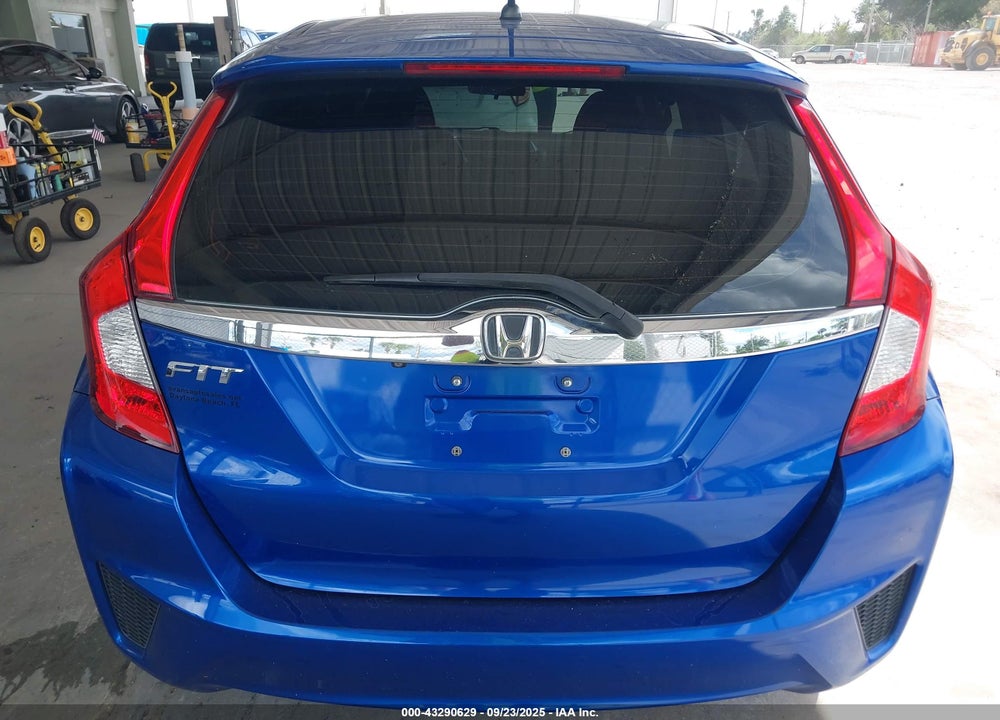 2015 HONDA FIT VIN: 3HGGK5H8XFM730148