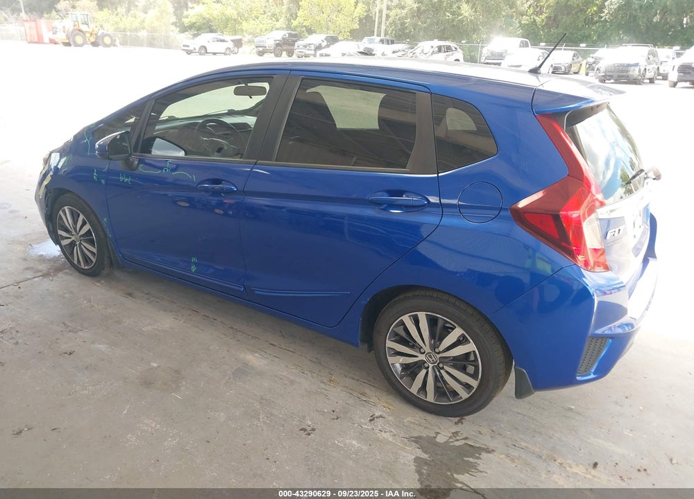 2015 HONDA FIT VIN: 3HGGK5H8XFM730148