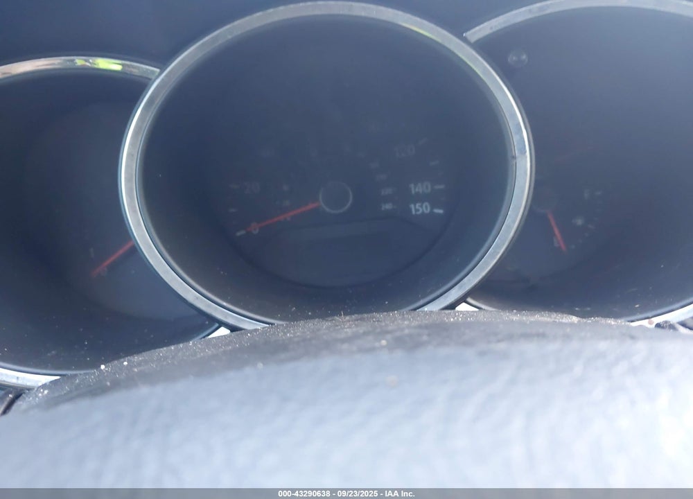 2012 KIA SORENTO VIN: 5XYKU4A67CG252012
