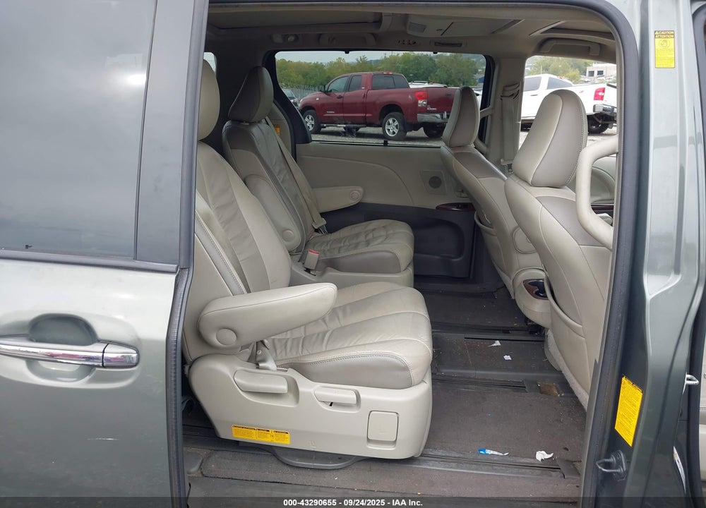 2014 TOYOTA SIENNA LIMITED 7 PASSENGER VIN: 5TDDK3DC3ES080867