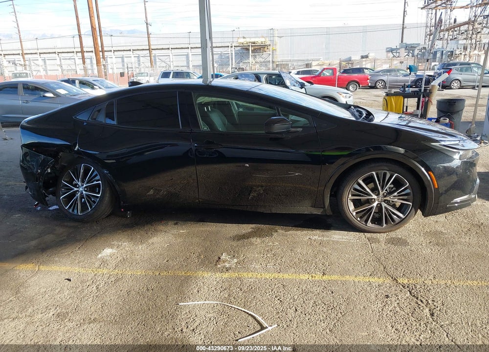 2024 TOYOTA PRIUS VIN: JTDACAAUXR3039810