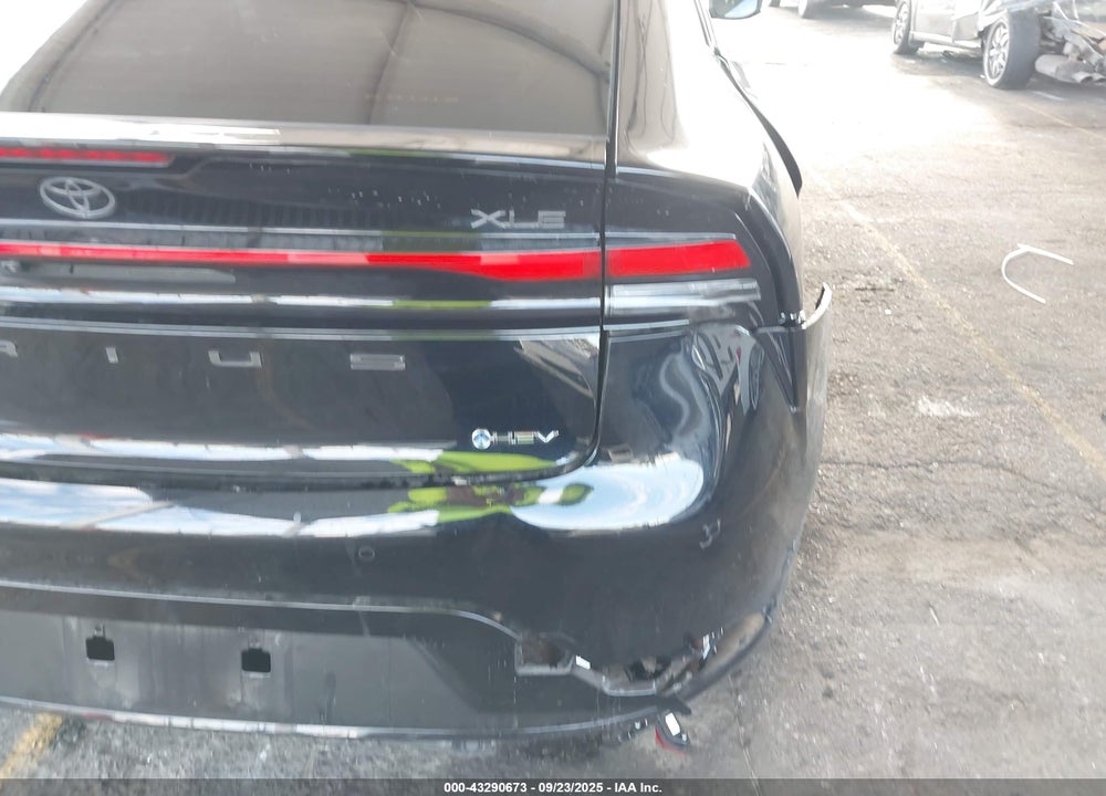 2024 TOYOTA PRIUS VIN: JTDACAAUXR3039810