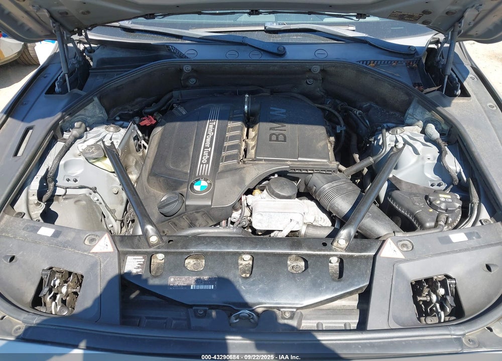 2014 BMW 5 SERIES VIN: WBA5M2C56ED871950