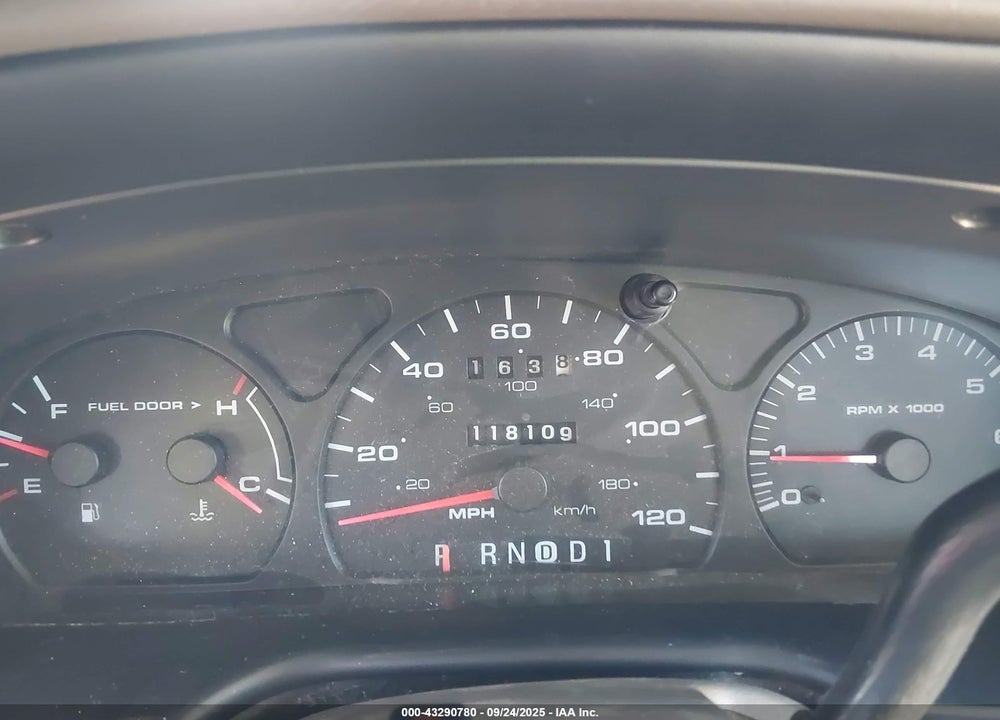2002 FORD TAURUS SES VIN: 1FAFP55U32G159917