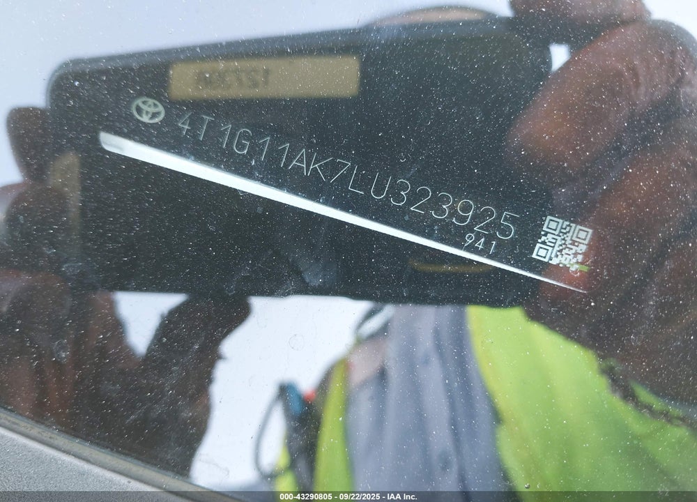 2020 TOYOTA CAMRY VIN: 4T1G11AK7LU323925