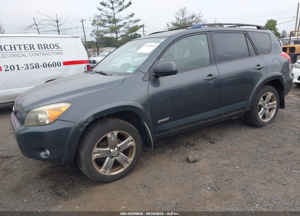 2008 TOYOTA RAV4 VIN: JTMBK32V485042635
