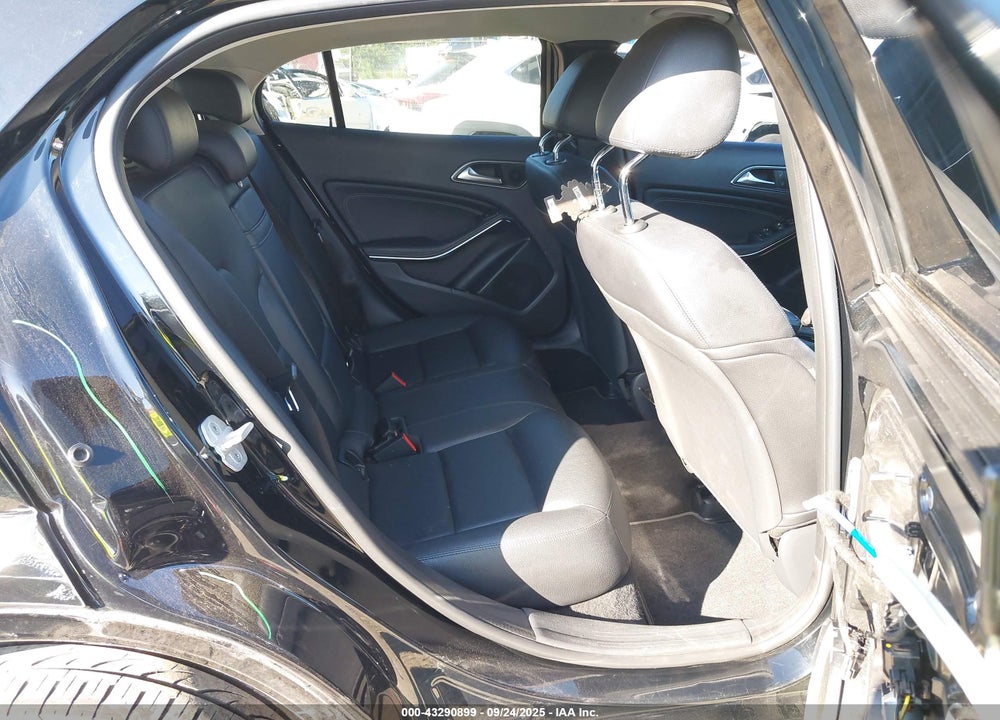 2015 MERCEDES-BENZ GLA-CLASS VIN: WDCTG4GB2FJ062648