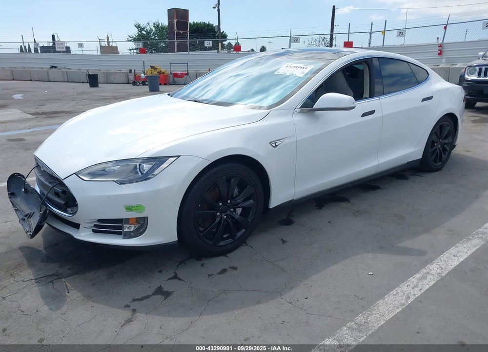 2015 TESLA MODEL S VIN: 5YJSA1H13FFP77386