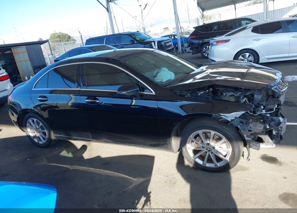 2019 MERCEDES-BENZ A-CLASS VIN: WDD3G4EB3KW021103