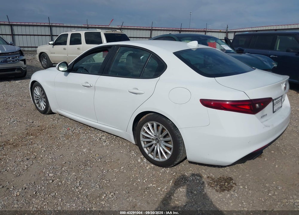 2022 ALFA ROMEO GIULIA VIN: ZARFAMAN3N7659817