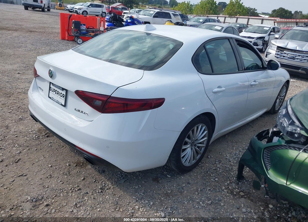 2022 ALFA ROMEO GIULIA VIN: ZARFAMAN3N7659817