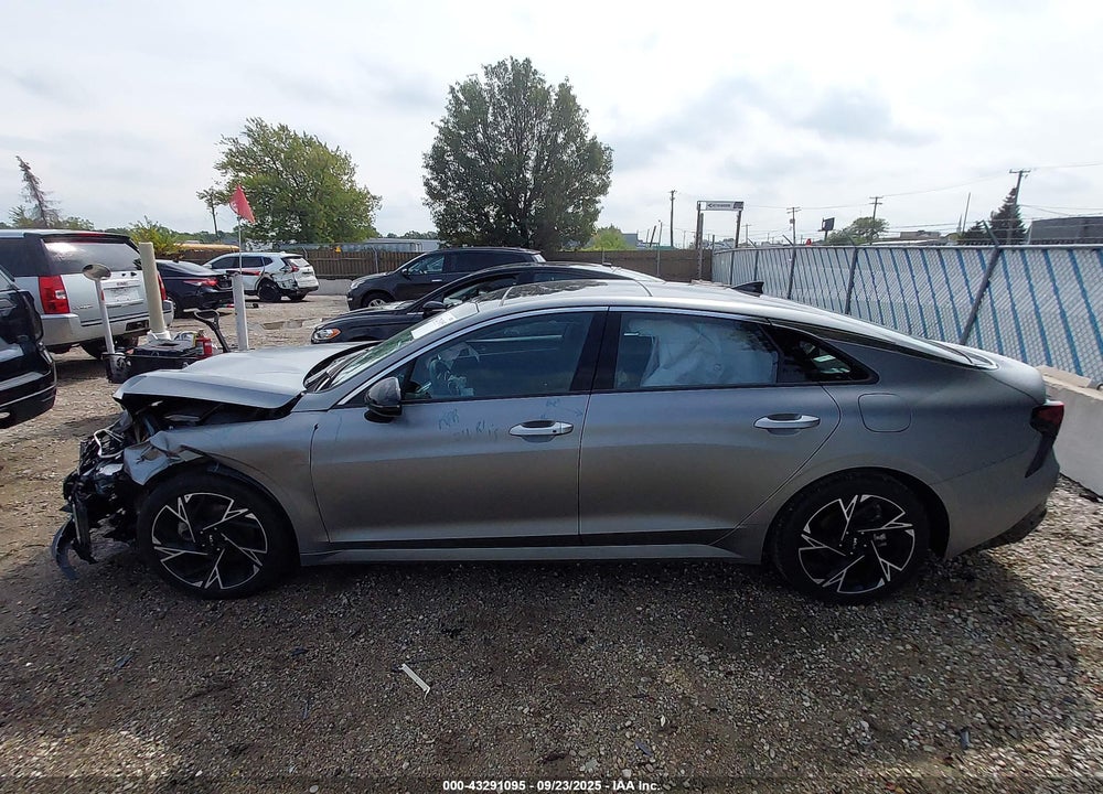 2025 KIA K5 VIN: KNAG64J72S5283830