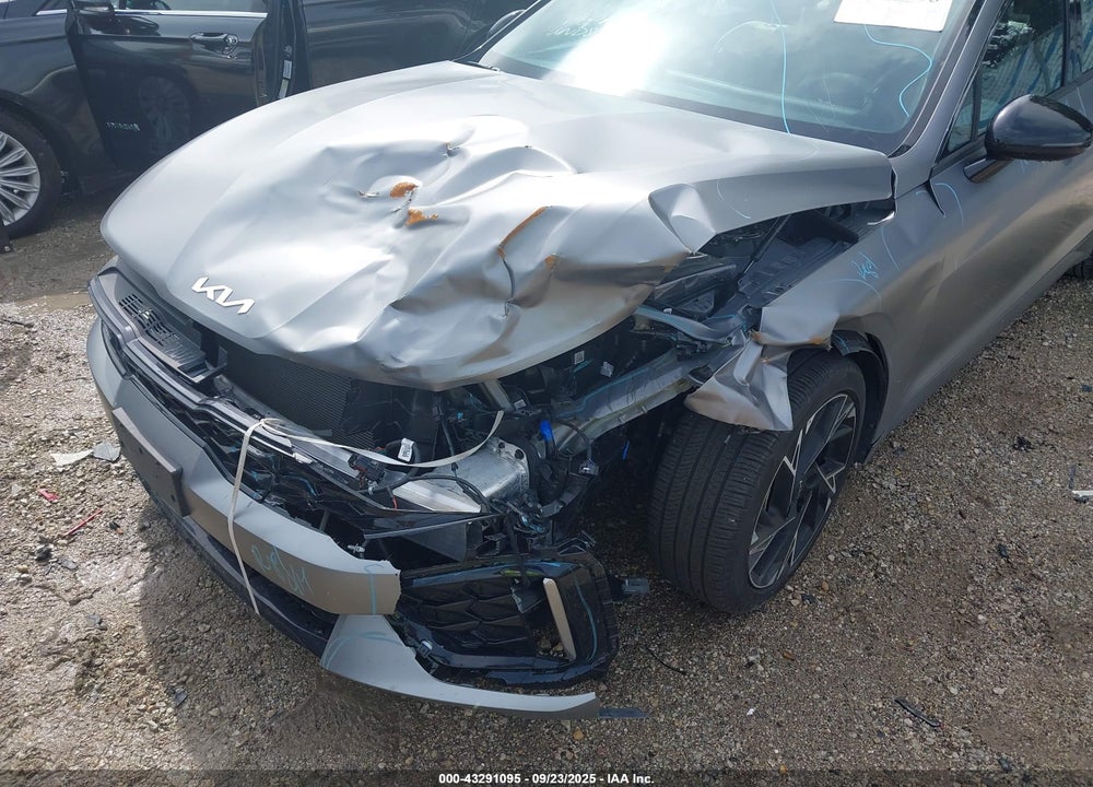 2025 KIA K5 VIN: KNAG64J72S5283830