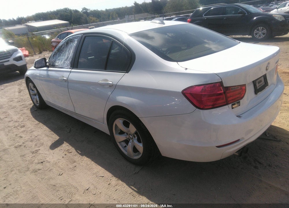 2012 BMW 3 SERIES VIN: WBA3A5G57CNP16293