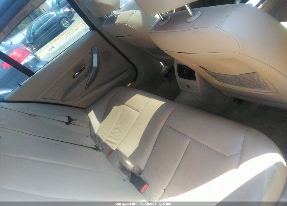 2012 BMW 3 SERIES VIN: WBA3A5G57CNP16293
