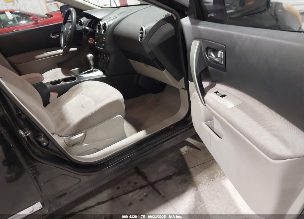 2013 NISSAN ROGUE S VIN: JN8AS5MT3DW520846