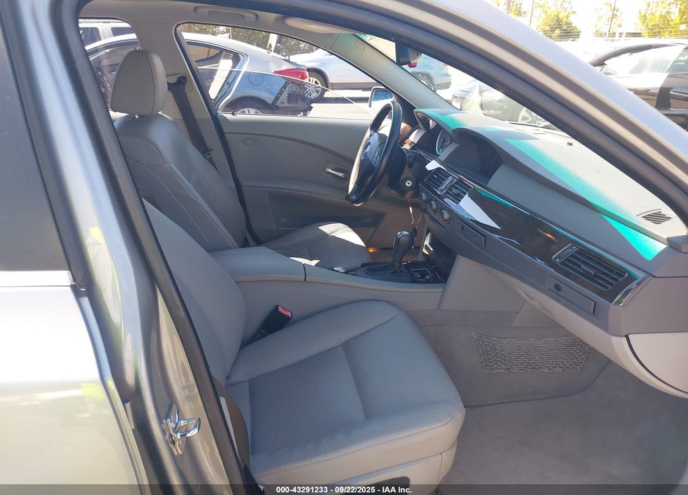 2005 BMW 525I VIN: WBANA53515B857296