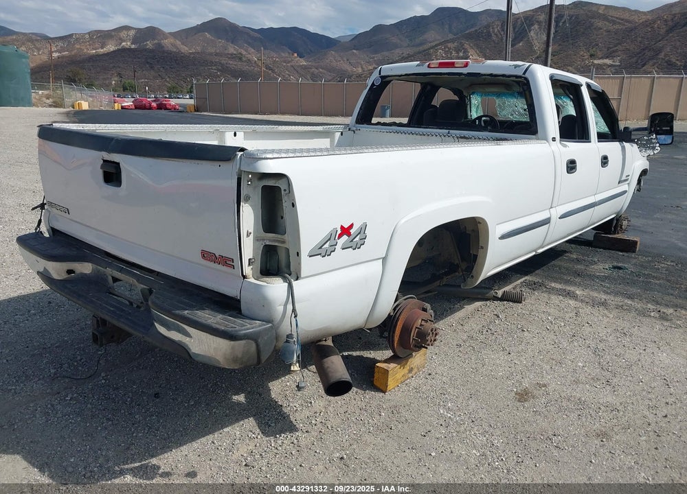 2006 GMC SIERRA 2500HD SLE2 VIN: 1GTHK23D56F235023
