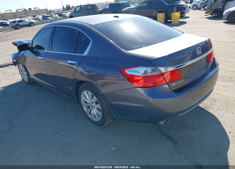 2015 HONDA ACCORD VIN: 1HGCR3F8XFA004420