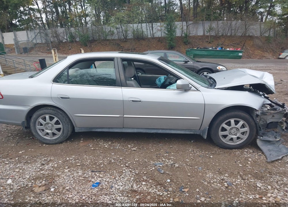 2002 HONDA ACCORD 2.3 EX/2.3 SE VIN: 1HGCG66822A160307