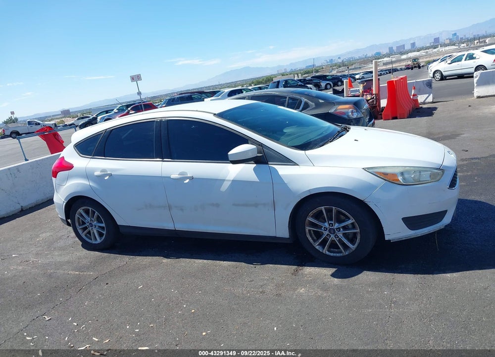 2018 FORD FOCUS SE VIN: 1FADP3K28JL315888