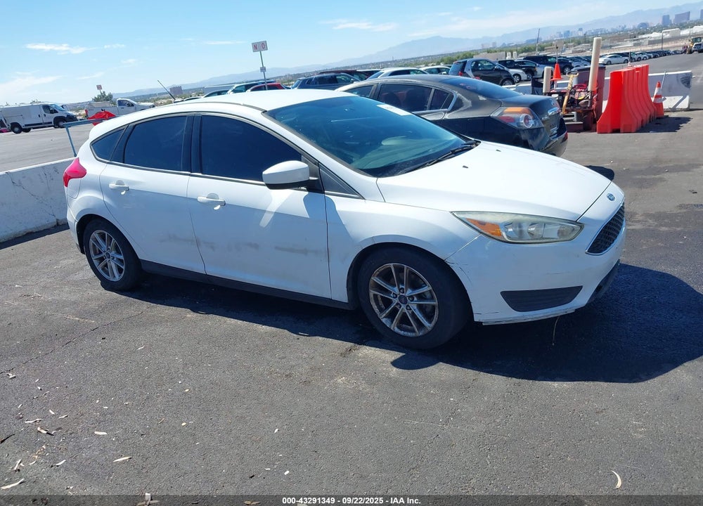 2018 FORD FOCUS SE VIN: 1FADP3K28JL315888