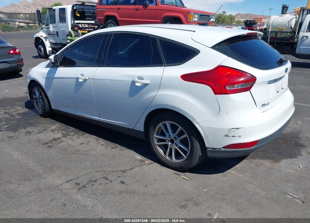2018 FORD FOCUS SE VIN: 1FADP3K28JL315888